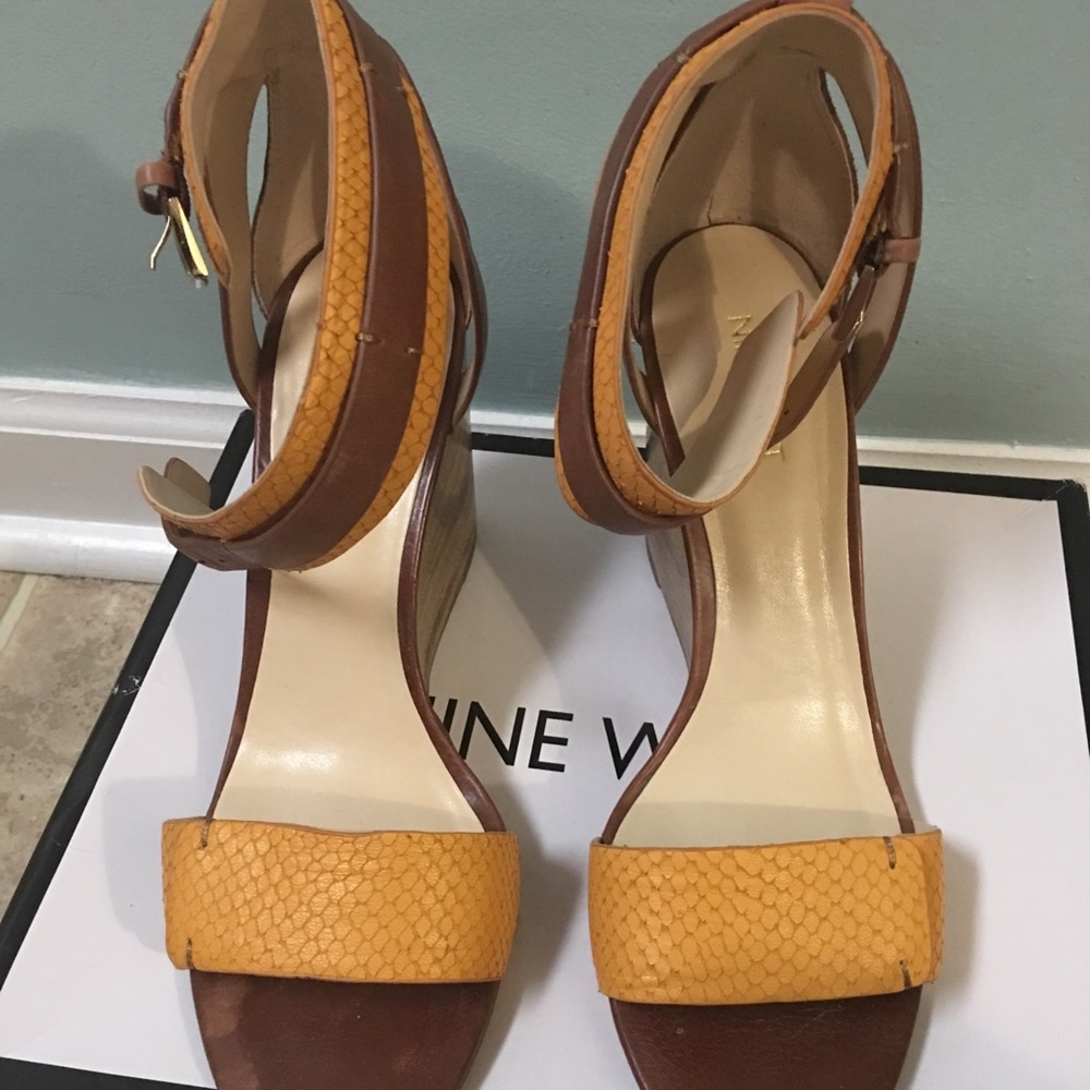 Wedge sandals